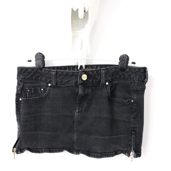 Guess Jeans Vintage Black Mini Skirt - Picture 4 of 5